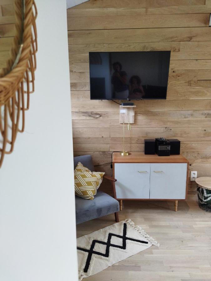 Le Clos Des 3 - Vacances Avec Vue En Ardennes A 5 Kilometres De La Roche - Maison De 90 M2 Avec Chambres - Avec Magnifique Jardin Rendeux Buitenkant foto