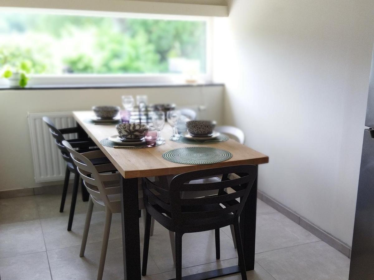 Le Clos Des 3 - Vacances Avec Vue En Ardennes A 5 Kilometres De La Roche - Maison De 90 M2 Avec Chambres - Avec Magnifique Jardin Rendeux Buitenkant foto