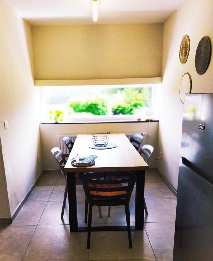 Le Clos Des 3 - Vacances Avec Vue En Ardennes A 5 Kilometres De La Roche - Maison De 90 M2 Avec Chambres - Avec Magnifique Jardin Rendeux Buitenkant foto