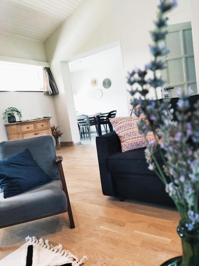 Le Clos Des 3 - Vacances Avec Vue En Ardennes A 5 Kilometres De La Roche - Maison De 90 M2 Avec Chambres - Avec Magnifique Jardin Rendeux Buitenkant foto